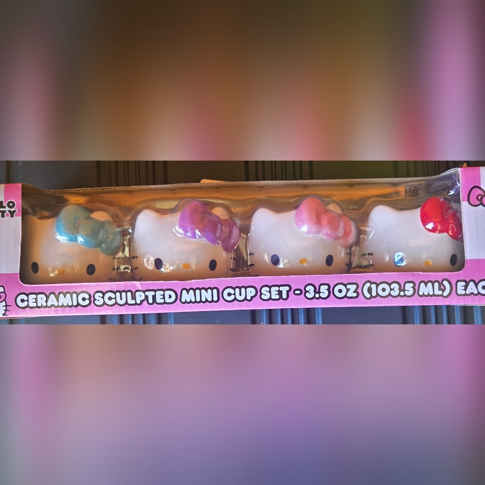 Hello Kitty Pink Bow Mini Cup Set